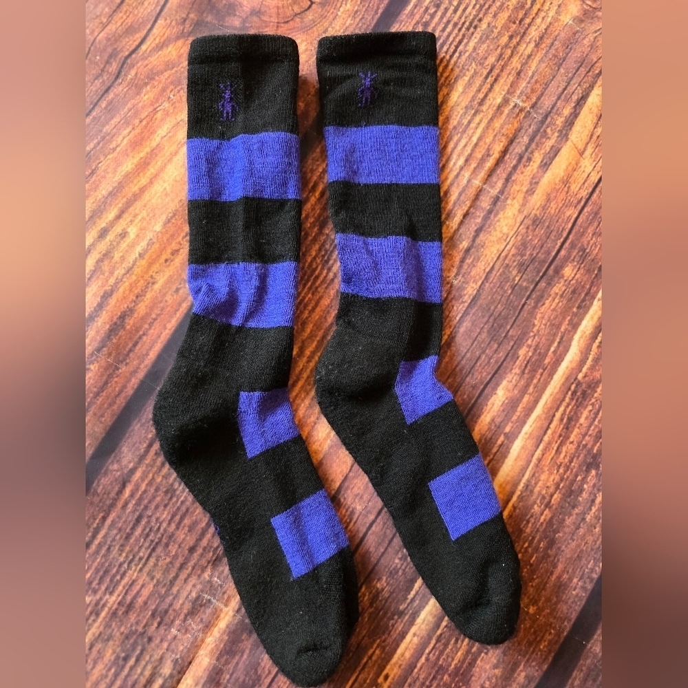 Smartwool Striped purple black wool socks. Lightweight but warm Outdoor Active